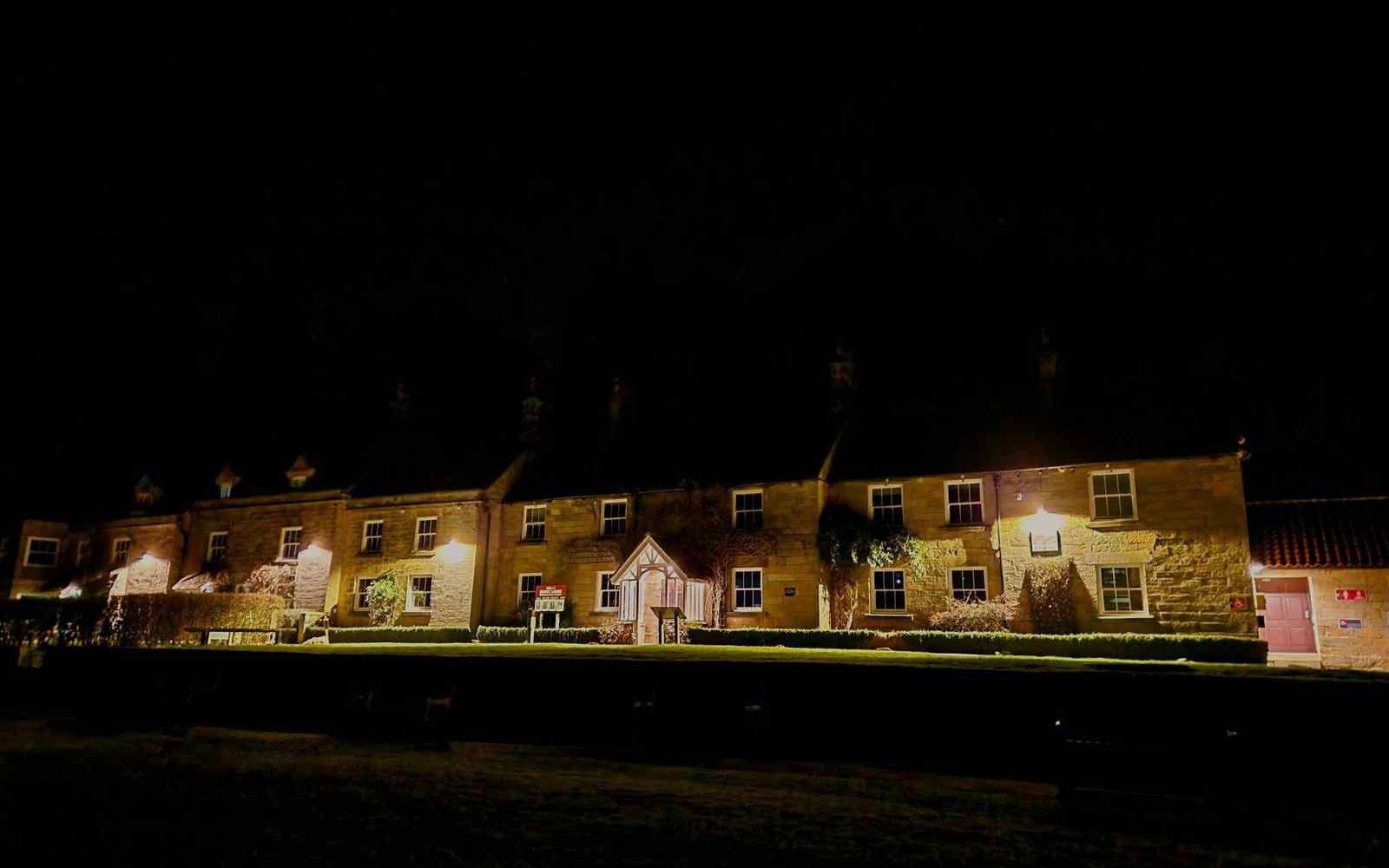 Right Light main image