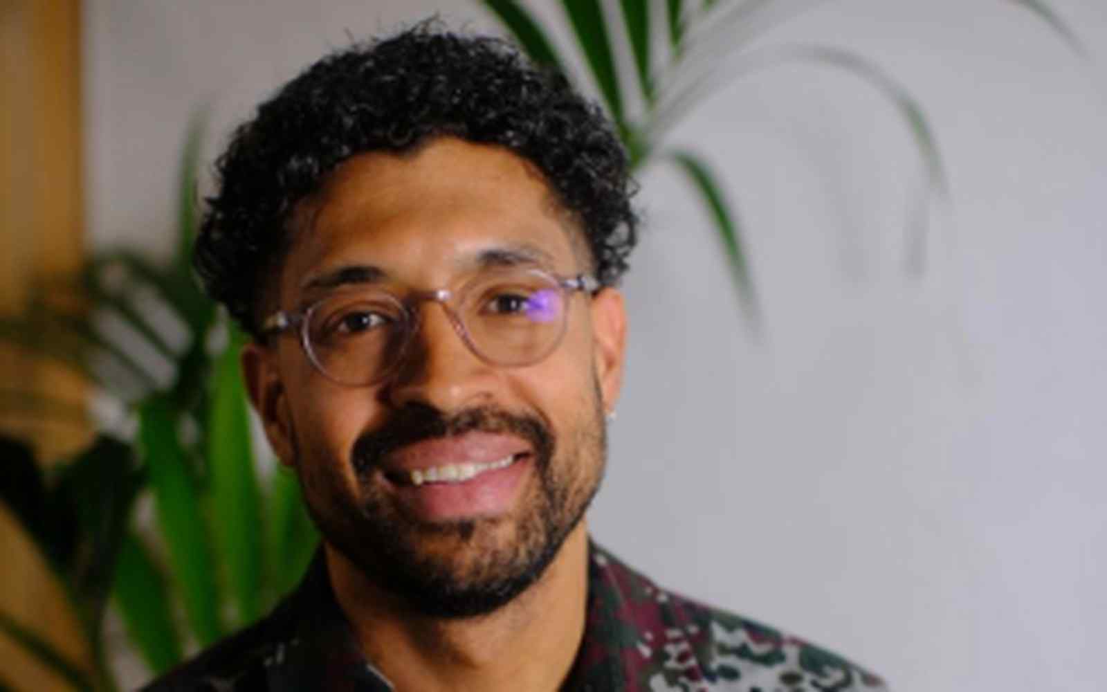 Dr Leon Sealey-Huggins