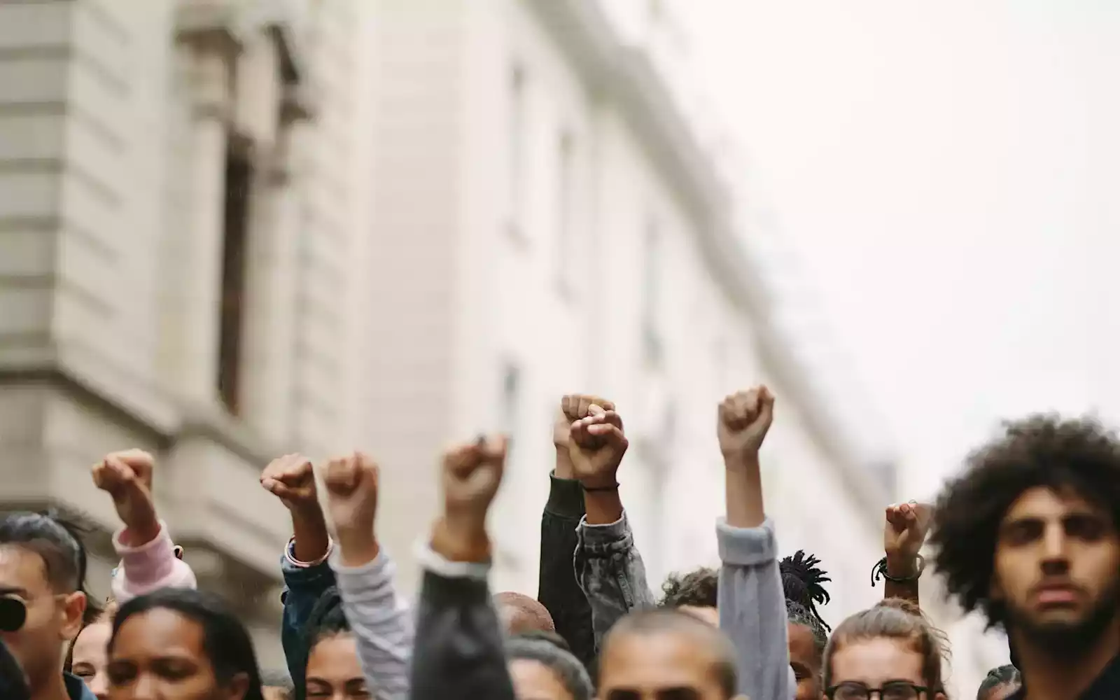 Discussing Decolonisation