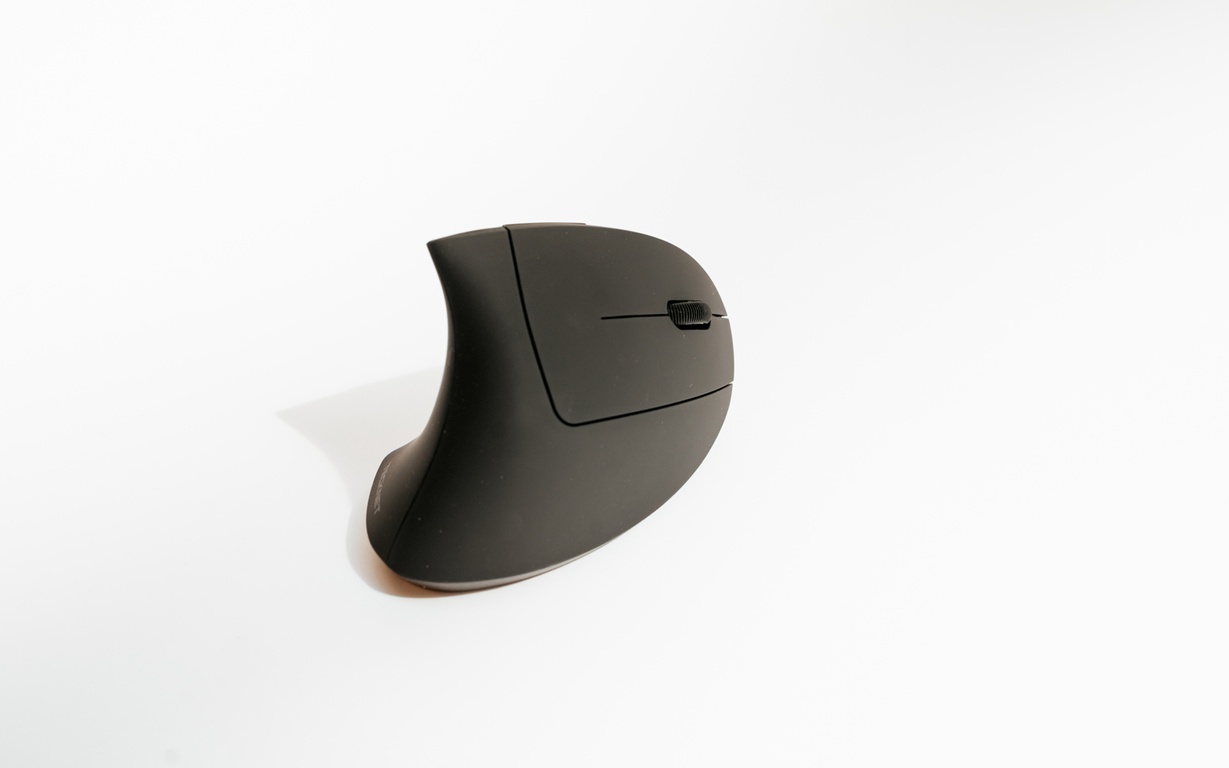 Ergonomic mouse. 
