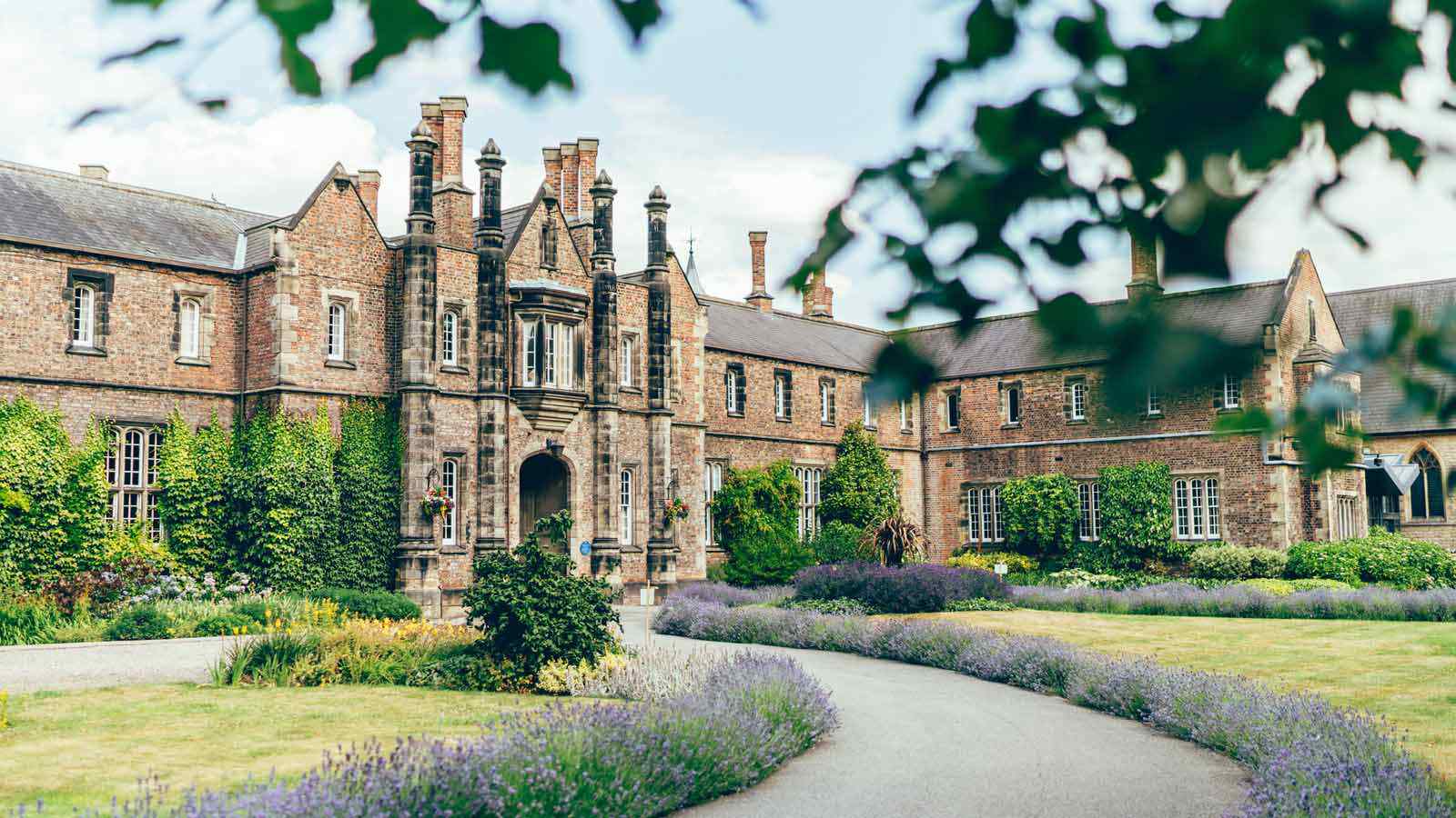 Front shot of Lord Mayors Walk 